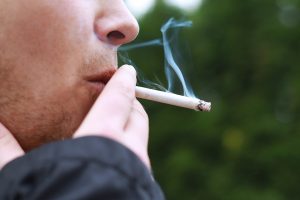 smoking-1026556_960_720